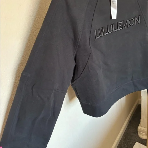 lululemon athletica Black Sweatshirt - Picture 7 of 8
